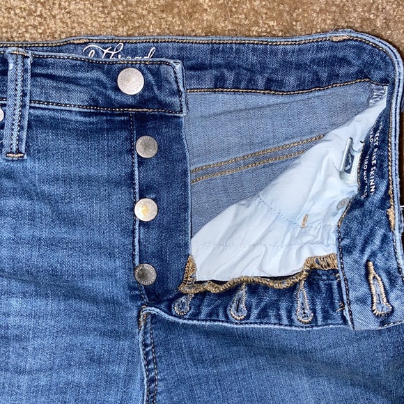 High Rise Jeans - Picture 3 of 6